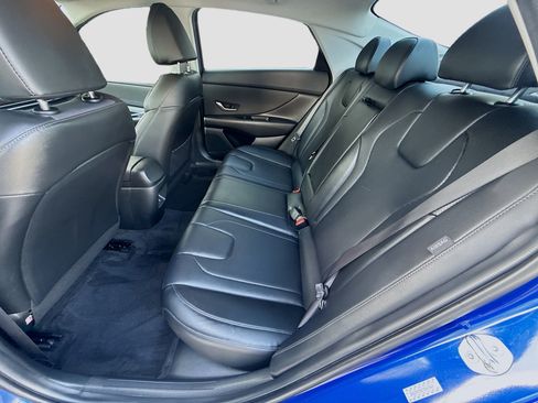 Used 2024 Hyundai Elantra Limited FWD image 20