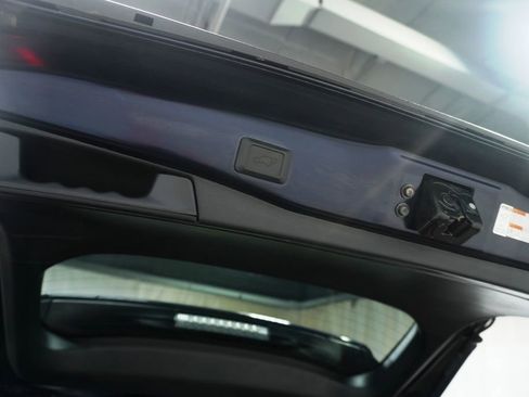 Used 2023 Toyota RAV4 XLE Premium image 7