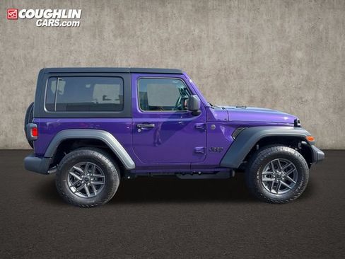 Used 2026 Jeep Wrangler Sport AWD/4WD image 9