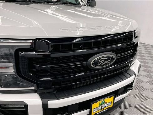 Used 2022 Ford F350 Lariat w/ Lariat Ultimate Package AWD/4WD image 31