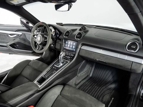 Used 2021 Porsche 718 Cayman GT4 image 18