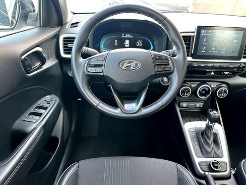 Used 2026 Hyundai Venue SEL FWD image 24