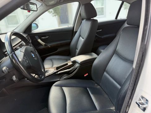 Used 2008 BMW 328xi Sedan image 9