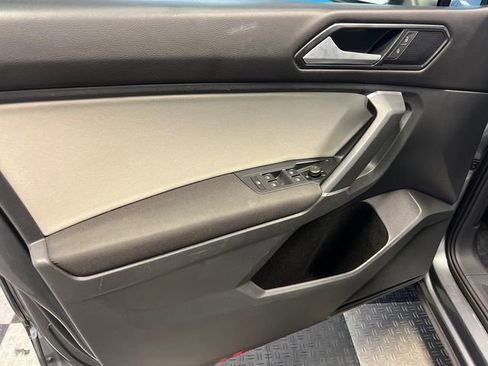 Used 2018 Volkswagen Tiguan S FWD image 7