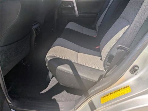 Used 2016 Toyota 4Runner SR5 AWD/4WD image 15