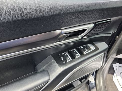Used 2023 Kia Telluride S AWD/4WD image 35