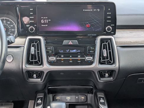 Used 2023 Kia Sorento S w/ Panoramic Sunroof Package AWD/4WD image 17