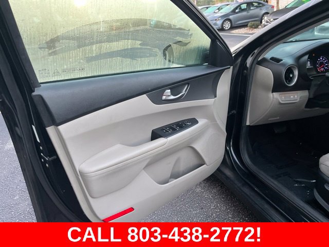 Used 2019 Kia Forte LXS FWD image 5