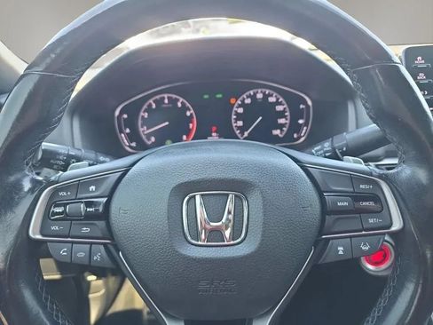 Used 2018 Honda Accord Sport image 16