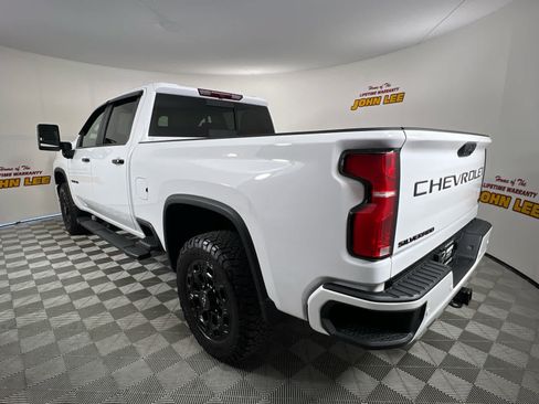 Used 2024 Chevrolet Silverado 3500 LT w/ Z71 Sport Edition AWD/4WD image 3