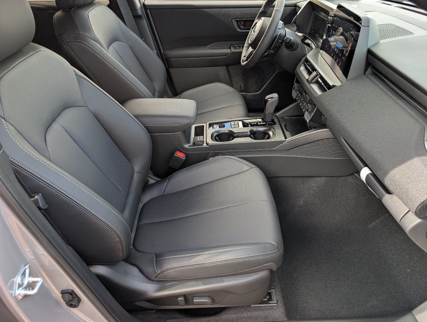 New 2026 Subaru Outback Limited AWD/4WD image 11