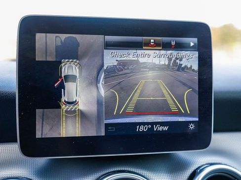 Used 2020 Mercedes-Benz GLA 250 4MATIC image 24