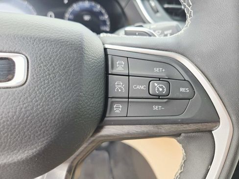 Used 2024 Jeep Grand Cherokee Limited w/ Trailer Tow Package image 23