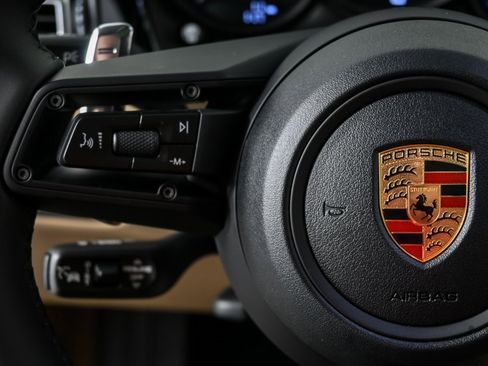 New 2026 Porsche Macan image 10