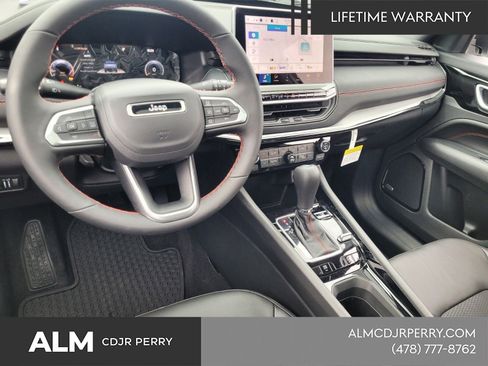 New 2026 Jeep Compass Trailhawk w/ Sun, Sound & Navigation Group AWD/4WD image 9