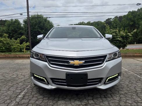 Used 2019 Chevrolet Impala Premier FWD image 2