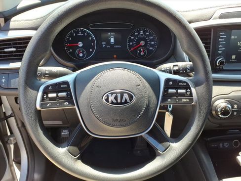 Used 2020 Kia Sorento L FWD image 18