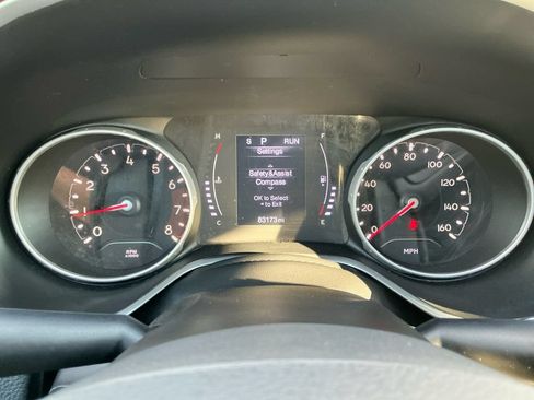 Used 2020 Jeep Compass Latitude w/ Cold Weather Group AWD/4WD image 29