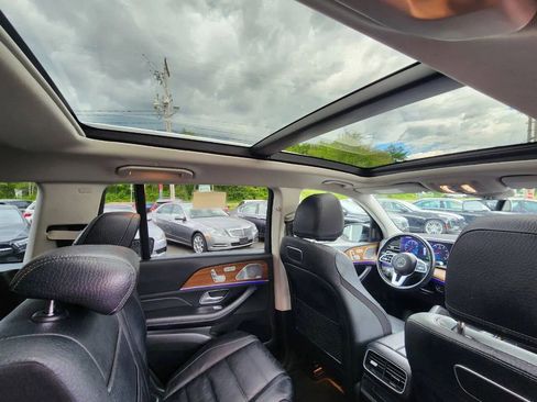 Used 2020 Mercedes-Benz GLS 450 4MATIC image 23