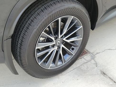 Used 2025 Lexus NX 250 FWD w/ Accessory Package (K3) image 7