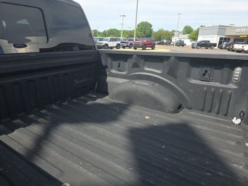 Used 2015 Ford F150 Lariat image 11