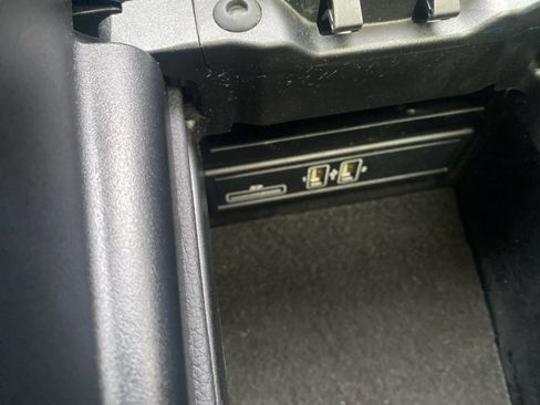 Used 2020 Mercedes-Benz E 350 4MATIC Sedan image 22