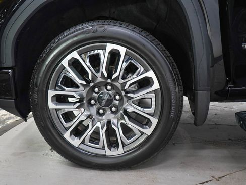 Used 2025 GMC Sierra 1500 Denali Ultimate AWD/4WD image 32