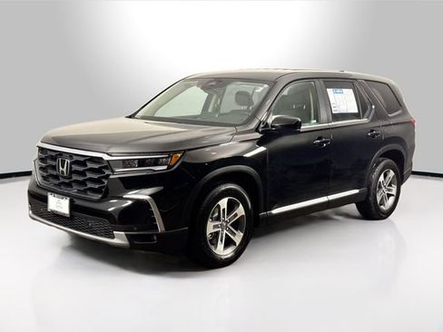 Certified 2025 Honda Pilot EX-L image 49