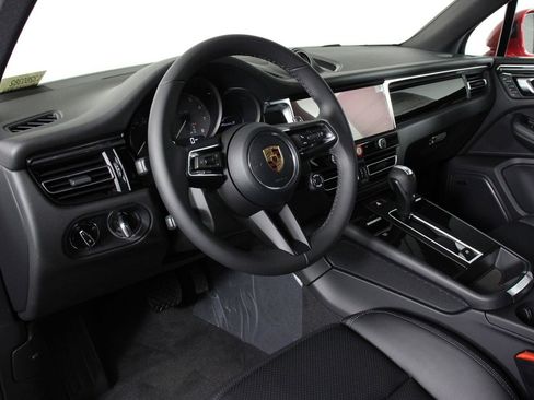 New 2026 Porsche Macan S image 4