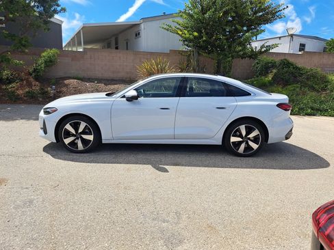 Used 2025 Audi A5 2.0T Premium Plus w/ Premium Plus AWD/4WD image 8