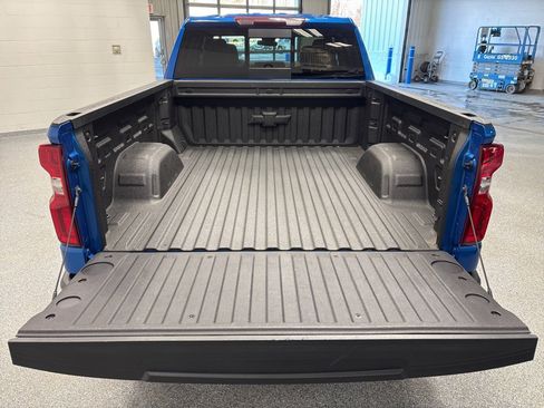 Used 2023 Chevrolet Silverado 1500 RST image 34