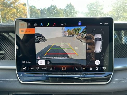 New 2025 Volkswagen Tiguan SE image 18