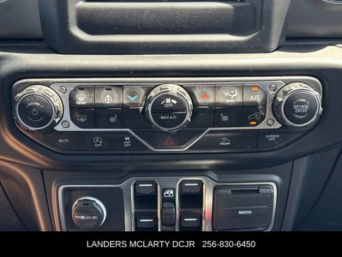 Used 2023 Jeep Gladiator Sport image 28