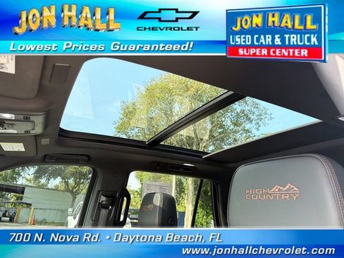Used 2025 Chevrolet Tahoe High Country AWD/4WD image 21