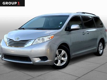 Used 2015 Toyota Sienna LE
