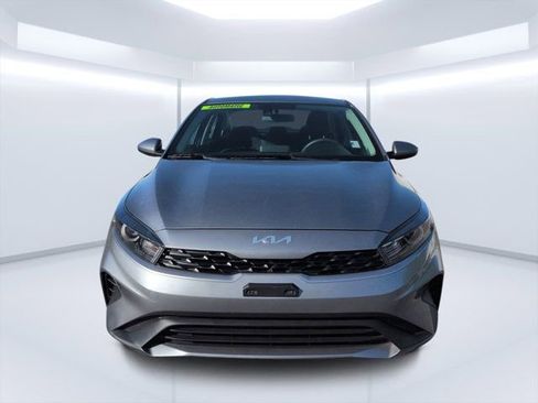 Used 2024 Kia Forte LXS FWD image 8