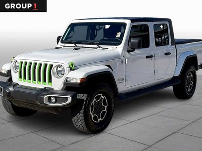 Used 2022 Jeep Gladiator Overland w/ Popular Equipment Package