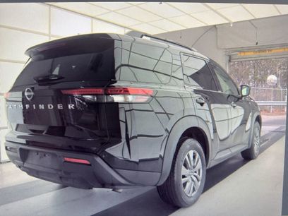 Used 2024 Nissan Pathfinder SV