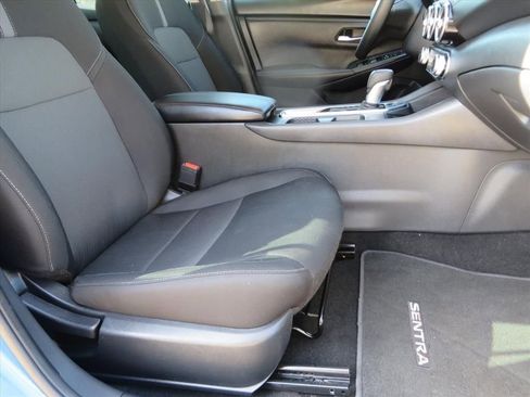 Used 2024 Nissan Sentra SV image 10