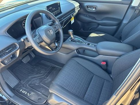 New 2026 Honda HR-V LX image 9