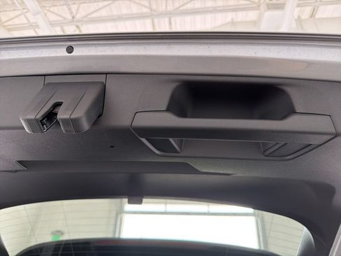 New 2026 Volkswagen Tiguan S AWD/4WD image 40