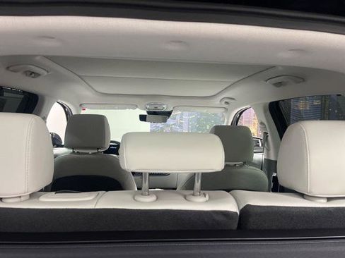 New 2025 Hyundai Ioniq 5 Limited image 30