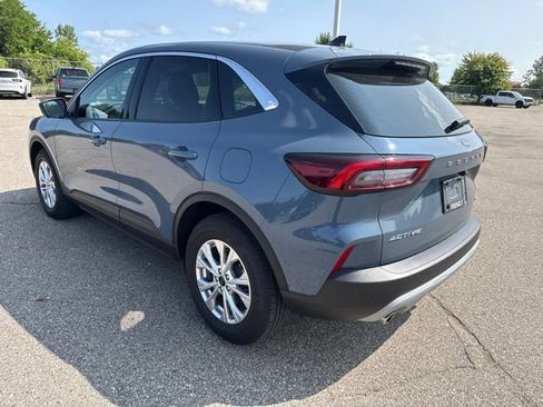 Used 2023 Ford Escape Active w/ Tech Pack #2 AWD/4WD image 5
