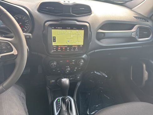 Certified 2023 Jeep Renegade Latitude image 23