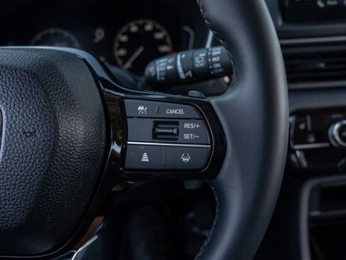 Used 2025 Honda Pilot EX-L image 19