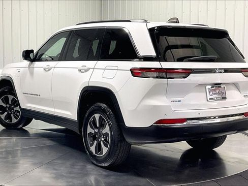 Used 2024 Jeep Grand Cherokee Limited 4xe AWD/4WD image 12