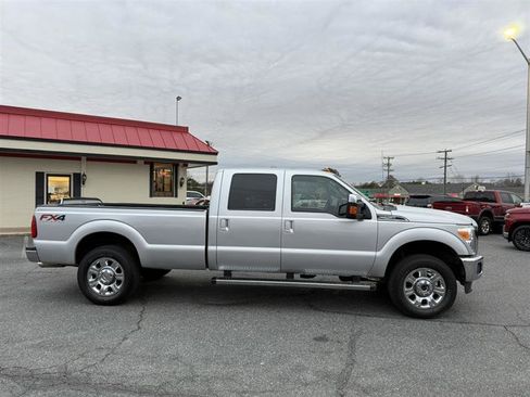 Used 2014 Ford F250 Lariat w/ Chrome Package image 4