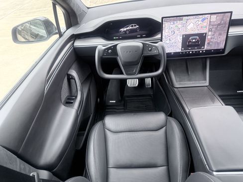 Used 2023 Tesla Model X Plaid image 80