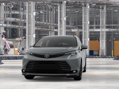 New 2026 Toyota Sienna XLE Woodland Edition AWD/4WD image 21