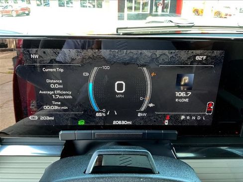 Used 2026 GMC Hummer EV SUV w/ LPO, Dark Essentials Package AWD/4WD image 15